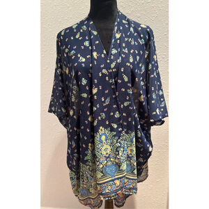 Women's Mallika Navy Floral kimono PTP 40 length 30